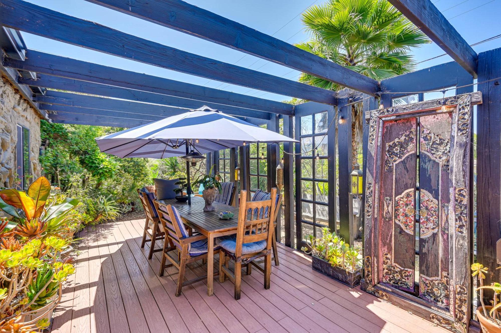 Bohemian Wonderland Benicia Bungalow With Pergola! Extérieur photo