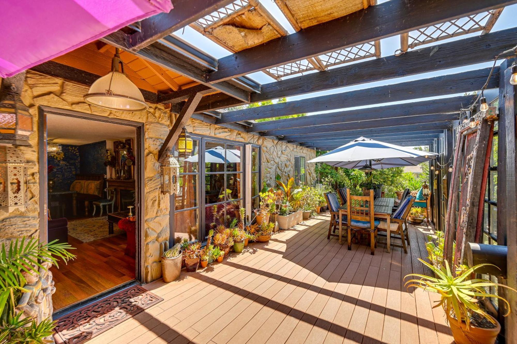 Bohemian Wonderland Benicia Bungalow With Pergola! Extérieur photo